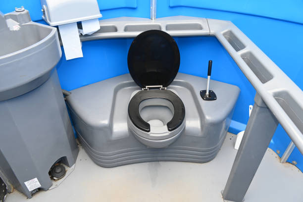 Best Construction site porta potty rental  in Guntersville, AL