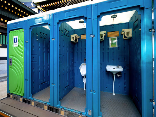 Best Luxury portable toilet rental  in Guntersville, AL